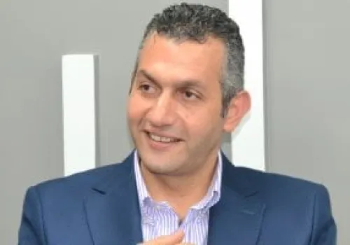 عمرو الشلمة: زيادة المعاشات تعكس التزام الدولة برعاية كبار السن وضمان حياة كريمة لهم