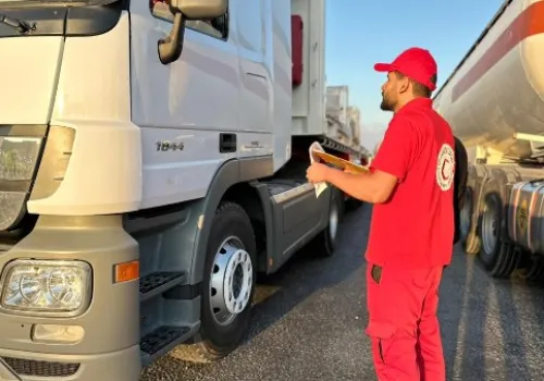 الهلال الأحمر المصري يطلق قافلة إنسانية جديدة إلى غزة تحمل 2,942 طن من المساعدات