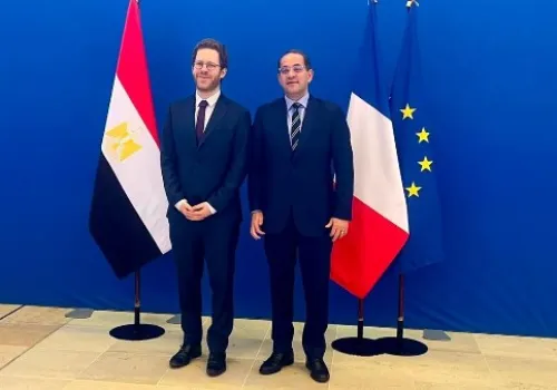 مصر وفرنسا تتعاونان في تعزيز نظام الضرائب لتعزيز النمو الاقتصادي المستدام