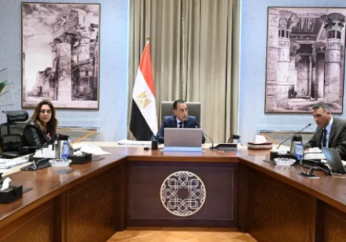 مدبولي يتابع تقدم المشروعات الخدمية والتنموية في جنوب سيناء لتعزيز جودة الحياة