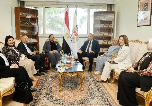 اجتماع استراتيجي بين القومي للمرأة ومعهد التخطيط لمناقشة آفاق تمكين المرأة المصرية 2030