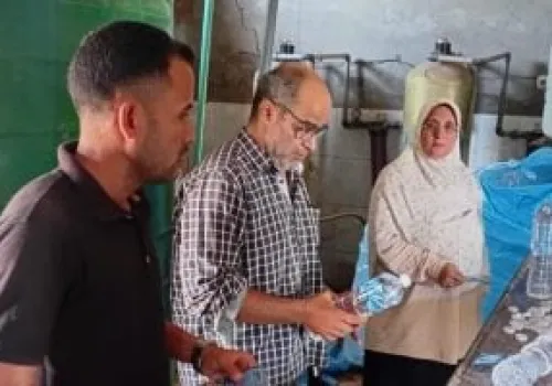 ضبط محطة غير مرخصة بالعياط تروج لمياه الفلاتر على أنها معدنية ومصادرة آلاف الزجاجات