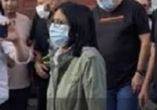 زيارة رئيسة فنزويلا لمناطق الزلزال تثير جدلاً واسعاً وانتقادات شديدة على وسائل التواصل الاجتماعي