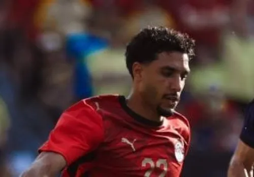 مصر تتفوق تسويقيًا على إيران قبل مواجهة كأس العالم: عمر مرموش يتصدر القائمة بقيمة 50 مليون يورو