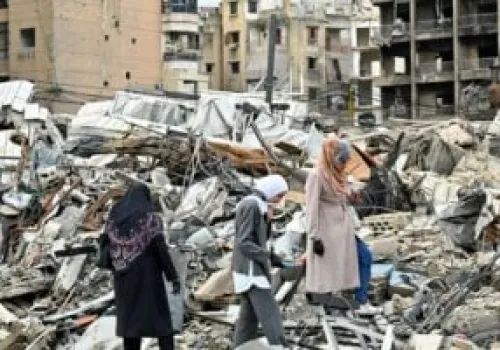 تصاعد التوترات في جنوب لبنان: غارات إسرائيلية تستهدف المدنيين العائدين إلى منازلهم