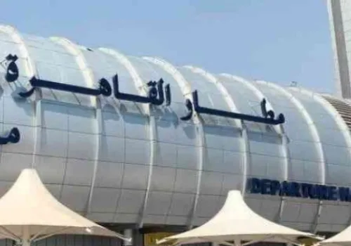 مزاد علني يجني 15.3 مليون جنيه من بيع سيارات وبضائع جمارك مطار القاهرة وسفاجا وأسوان