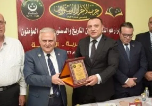 تعاون سياسي مثمر: وفد تنسيقية شباب الأحزاب يلتقي قيادات حزب الأحرار الدستوريين لمناقشة قضايا وطنية حيوية