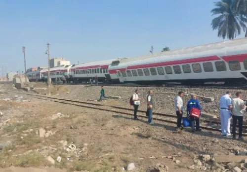 حادث خروج 4 عربات من قطار القاهرة - الإسكندرية عن القضبان في كفر الزيات دون إصابات