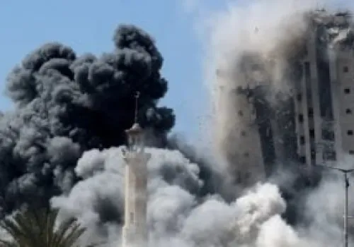 غزة تحت النار: 4 شهداء بينهم طفلان و27 مصاباً جراء غارات إسرائيلية متواصلة