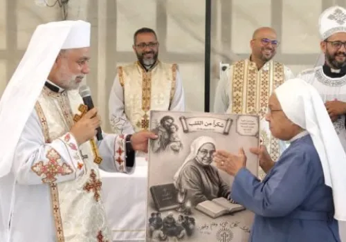 الأنبا عمانوئيل يختتم مؤتمرًا تكوينيًا للإعدادية تحت شعار 'ابنِ ورمِّم' لتعزيز القيم الروحية والثقافية