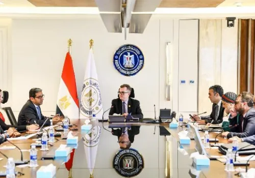 اجتماع وزير التخطيط مع أفريكسيم بنك: تعزيز فرص دعم الشركات الناشئة والتنمية الشاملة في مصر