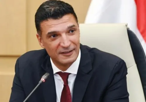 وزارة الصناعة تنفي شائعات إنشاء 8 آلاف مصنع وتؤكد اتخاذ إجراءات قانونية ضد مروجيها