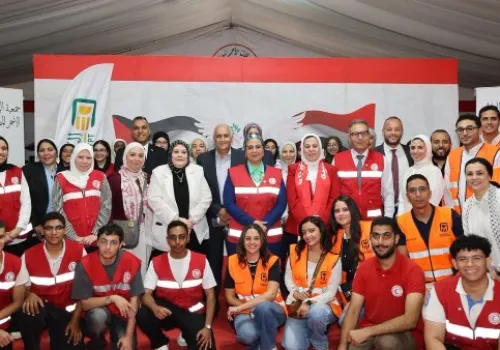 المجلس القومي للمرأة يطلق قافلة إنسانية لدعم المرأة الفلسطينية بالتعاون مع الهلال الأحمر المصري