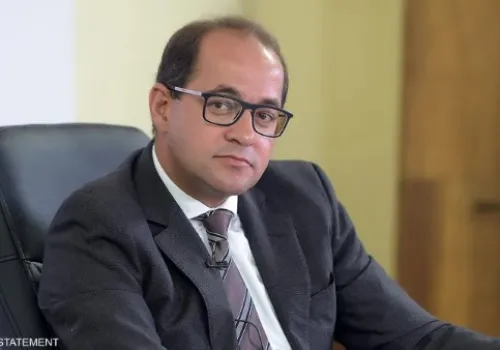 وزير المالية يعلن عن انتهاء إعداد كراسات الشروط والعقود الحكومية لتعزيز الشفافية والكفاءة