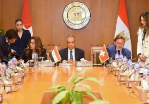 مصر تعزز جهود التنمية المستدامة بتوقيع اتفاقية مبادرة الإلكترونيات الدائرية مع سويسرا
