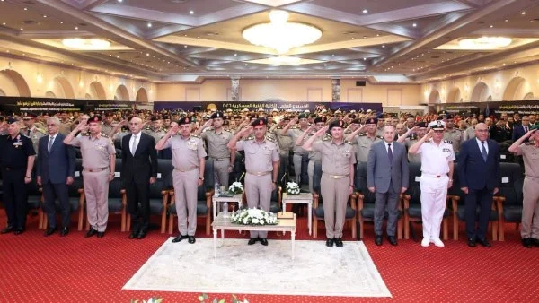وزير الدفاع يفتتح اليوم العلمي للكلية الفنية العسكرية ويشهد فعاليات المسابقة الدولية العاشرة