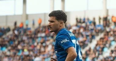 الأهلي المصري يضم الجزائري منصف بقرار لتعزيز خط هجومه في الموسم الجديد