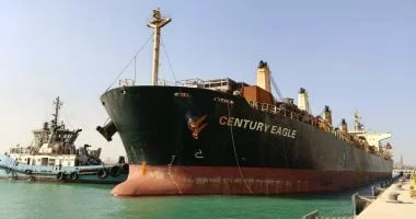 ميناء السخنة يحقق إنجازًا جديدًا باستقبال السفينة CENTURY EAGLE في تدشين محطة ترانس كارجو التجارية
