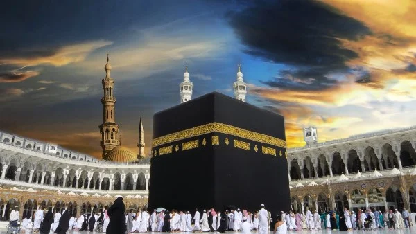 إطلاق تطبيق 'رفيق' لحماية معتمري مصر وتعزيز تنظيم رحلات العمرة