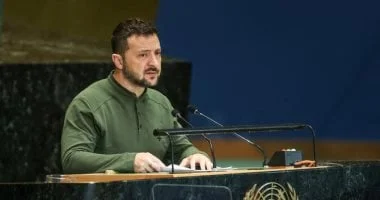 زيلينسكي يطالب بتعجيل تسليم أنظمة الدفاع الجوي في مواجهة التصعيد الروسي