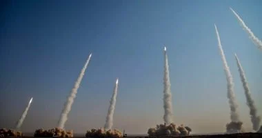 الحرس الثوري الإيراني يعلن إسقاط طائرة مسيرة ويستهدف مواقع أمريكية في الأردن وسط تصاعد التوترات الإقليمية