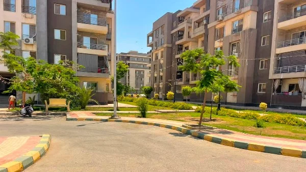 وزيرة الإسكان تؤكد استمرار جهود إزالة المخالفات وتعزيز البنية التحتية في المدن الجديدة