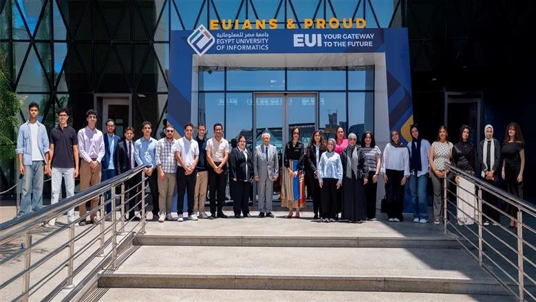 جامعة مصر للمعلوماتية تعلن عن 24 منحة دراسية للطلاب وأعضاء هيئة التدريس في جامعات عالمية مرموقة لتعزيز التعليم التكنولوجي