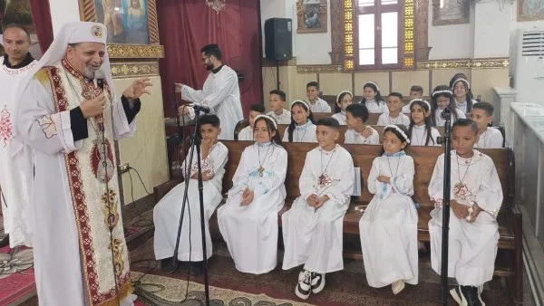 الأنبا بشارة يقود قداس المناولة الاحتفالية في كنيسة السيدة العذراء بالبربا ويؤكد على أهمية الروحانية في حياة المؤمنين