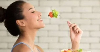 تعرف على 9 أطعمة مثالية لترطيب جسمك وحمايتك من الجفاف خلال الموجة الحارة