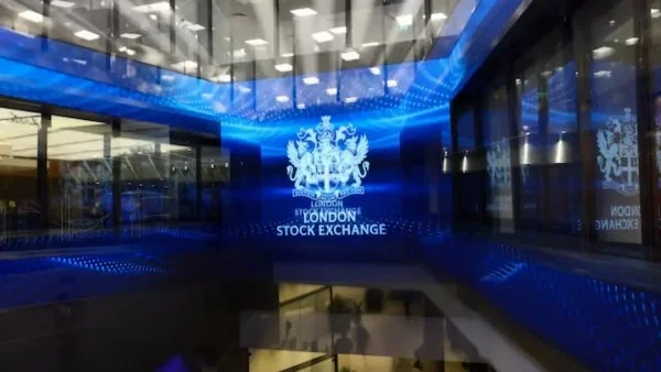 بورصة لندن تطلق منصة LSE 24 للتداول الليلي لتعزيز مرونة المستثمرين ومنافسة الأسواق العالمية