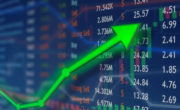 البورصة المصرية تحقق مكاسب بقيمة 33 مليار جنيه مع قفزة المؤشر الرئيسي 1.63%