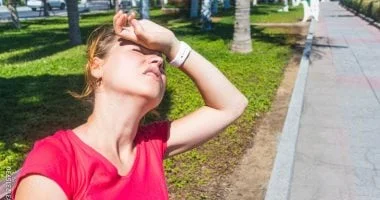موجة حر قاسية في اليابان تُسفر عن إصابات متعددة وعاصفة مدمرة في تشيلي تودي بحياة 10 أشخاص