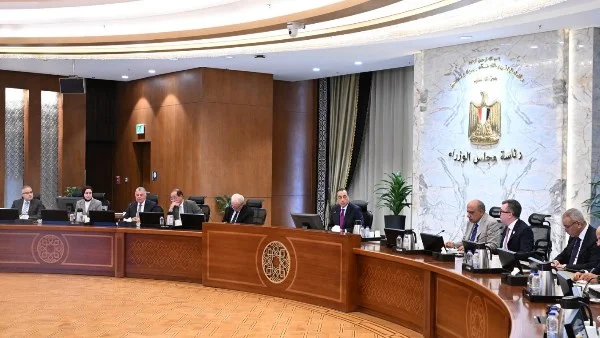 الحكومة المصرية تطلق آلية تمويل جديدة لدعم مشروعات الطاقة والنقل والمياه وتعزيز دور القطاع الخاص