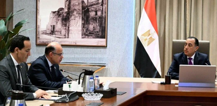 وزير الاستثمار يناقش مع رئيس الوزراء استراتيجيات جديدة لتعزيز القطاع الخاص ودعم الصادرات المصرية