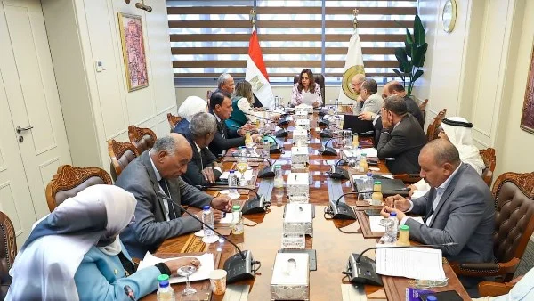 وزيرة التنمية المحلية والبيئة تلتقي نواب الشيوخ والنواب لمناقشة القضايا الخدمية الحيوية في المحافظات