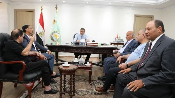 وزير الزراعة يطلق قرارات عاجلة لدعم المربين وتحديث صناعة الدواجن في مصر