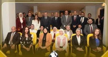وزير العمل: تعزيز الحماية الاجتماعية للعمال في حوار مفتوح مع تنسيقية شباب الأحزاب