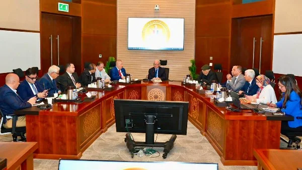 نائب رئيس الوزراء يؤكد على تعزيز الاستثمار ودعم المستثمرين في القطاعات الحيوية بمصر