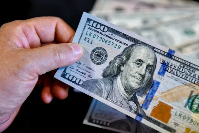 ارتفاع سعر الدولار في مصر مع تصاعد التوترات الجيوسياسية في الشرق الأوسط