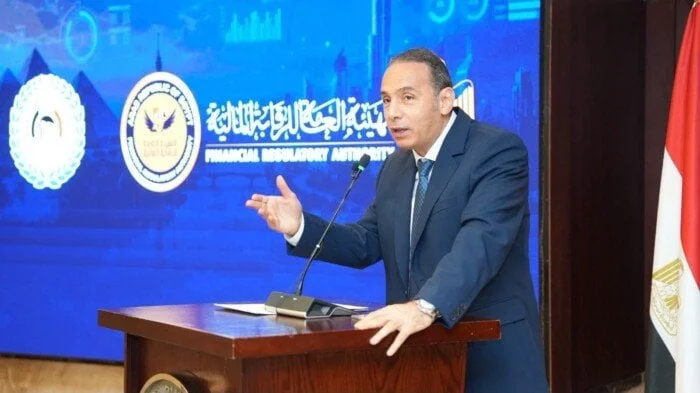 بعد 17 عاماً من الانتظار: الرقابة المالية تبدأ صرف 62 مليون جنيه لـ5719 مستثمر في سهم أجواء