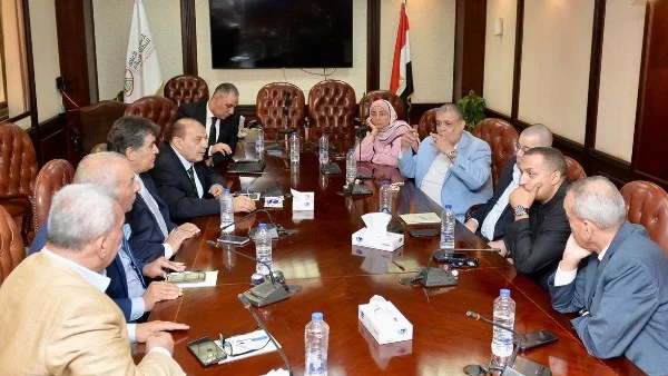 قرارات جديدة من الأعلى للإعلام لضبط الأداء الإعلامي لقناتي الأهلي والزمالك قبل الموسم الكروي
