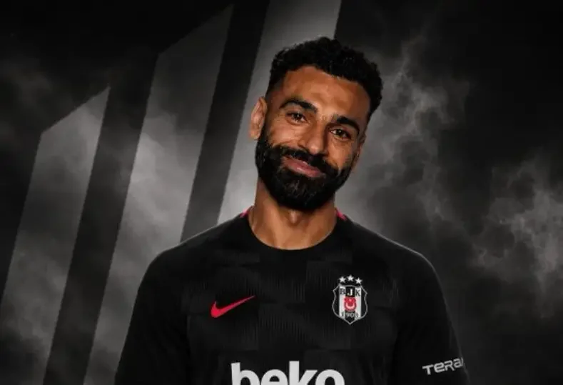 محمد صلاح يقترب من الانتقال إلى بشكتاش بعد حل خلاف العمولة مع وكيله