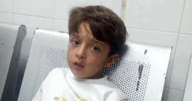 طفل غزة ناصر أنس: صرخات استغاثة من قلب محاصر في انتظار فرصة للحياة