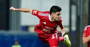الأهلي يتمسك بأشرف بن شرقي ويرفض عرضاً مغرياً من الدوري السعودي في سوق الانتقالات الصيفية