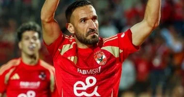 علي معلول ينير سماء الأهلي بذكرى تتويج الدوري الأغلى في التاريخ
