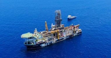 اكتشاف تاريخي في غرب البحر المتوسط: شواهد بترولية تعزز آمال العثور على الزيت الخام