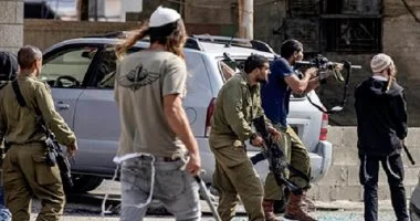 إصابة خمسة فلسطينيين برصاص مستوطنين شرق قلقيلية وسط تصاعد التوترات في الضفة الغربية