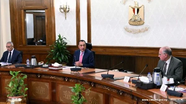 رئيس الوزراء يبرز إنجازات التحول الرقمي لحماية المال العام خلال أسبوع حافل بالأنشطة