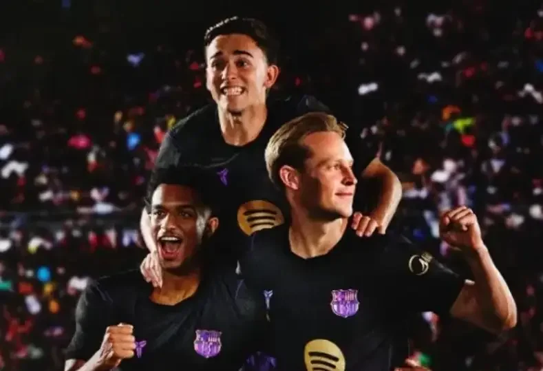 برشلونة يطلق القميص الثاني للموسم 2026-2027 بتصميم مستوحى من أسطورة كوبي براينت