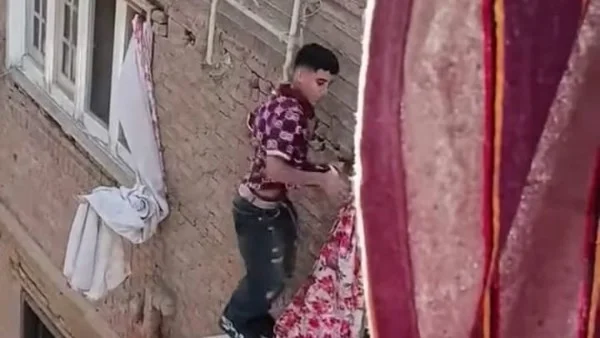 شبان يثيرون الجدل برقصهم فوق ماسورة غاز في حفل زفاف ببشتيل: دعوات للتحقيق في الحادثة
